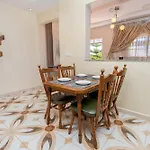 Magnifique Appartement Avec Jardin En Face De La Mer